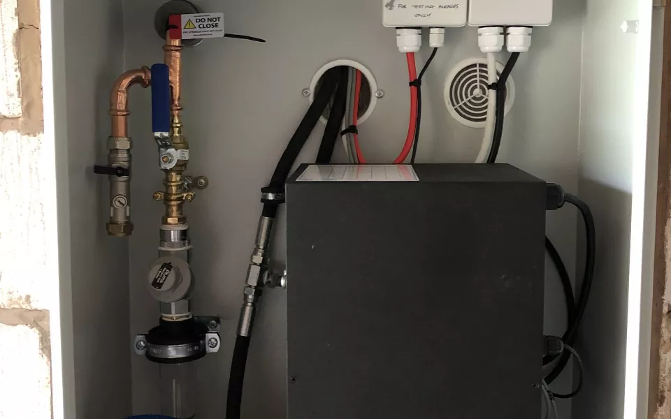 Install showing Automist pump unit